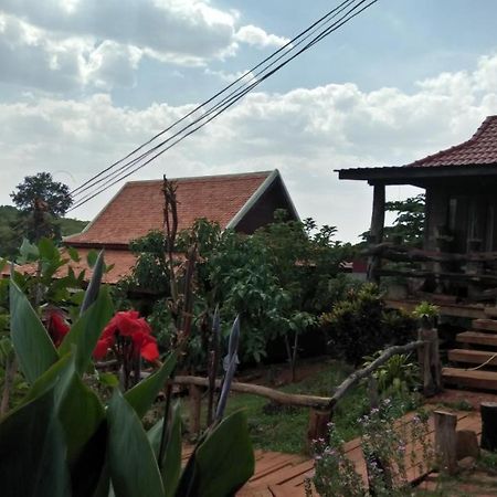 Ratanak Tep Rithea Homestay Banlung Eksteriør billede
